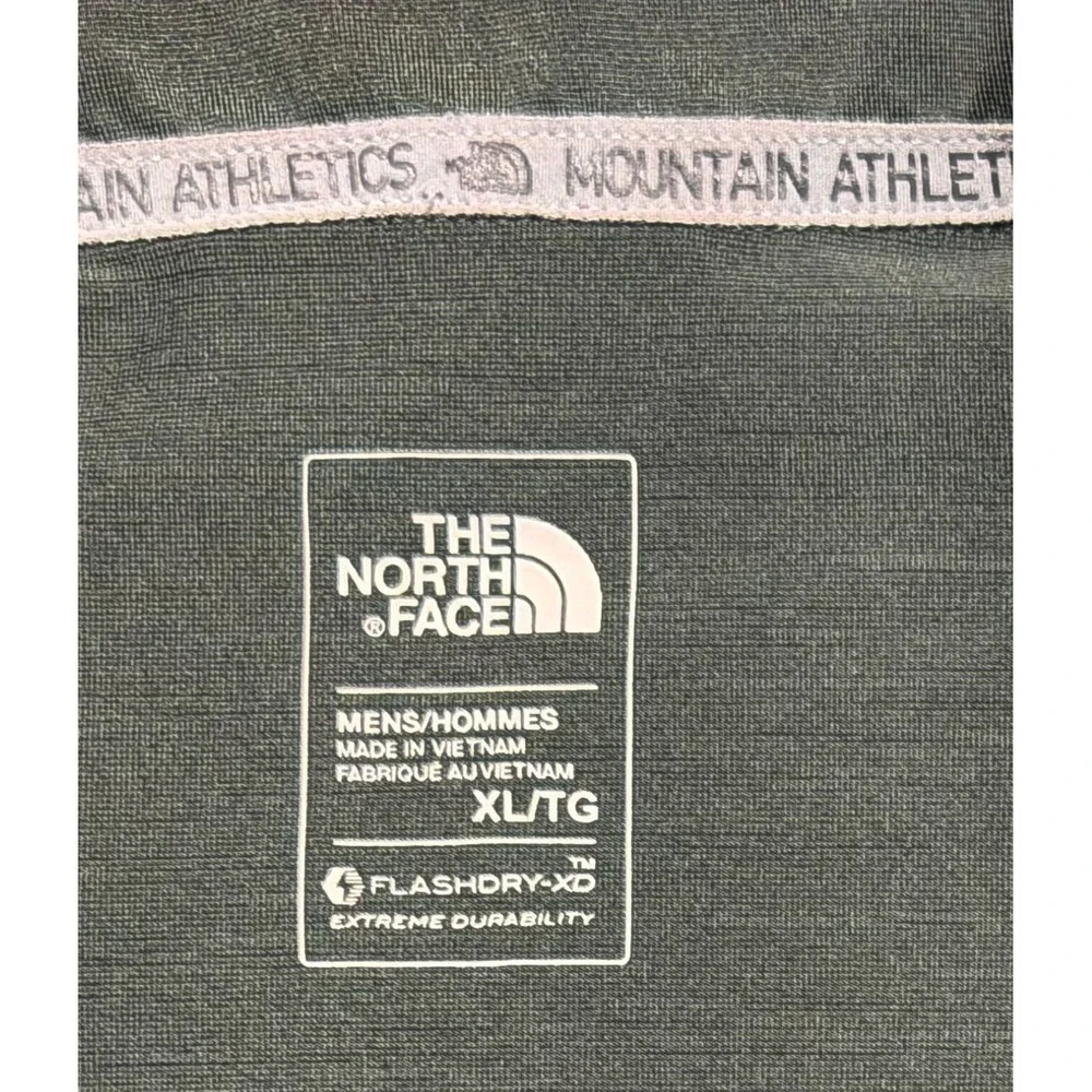 The North Face Men's XL Black ¼ Zip Pullover Shirt Gray Performance FlashDry